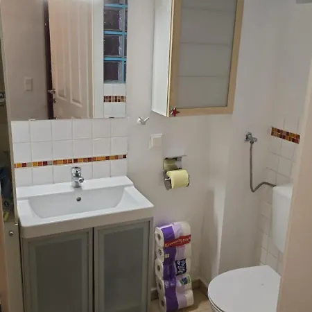 Lillys 3 In 3430 Tulln Тульн