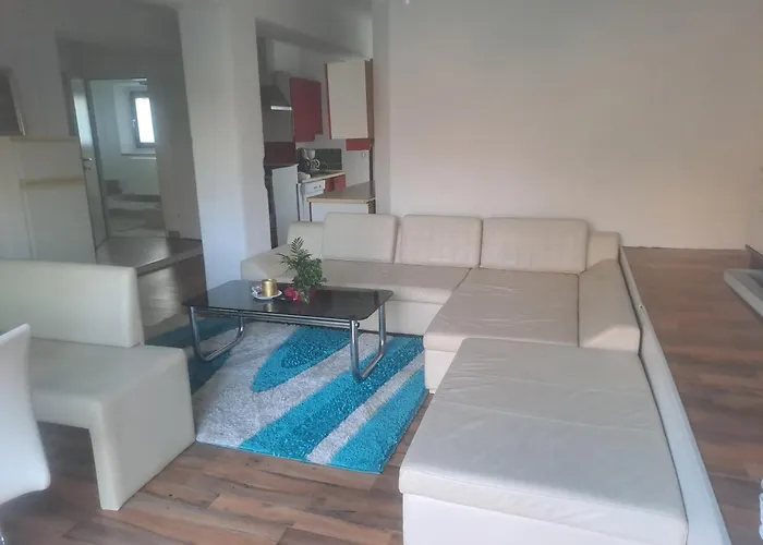 Lillys 3 In 3430 Tulln